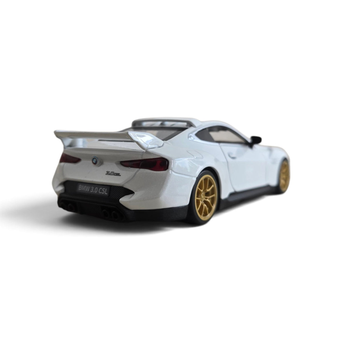 BMW CSL 3.0 | White