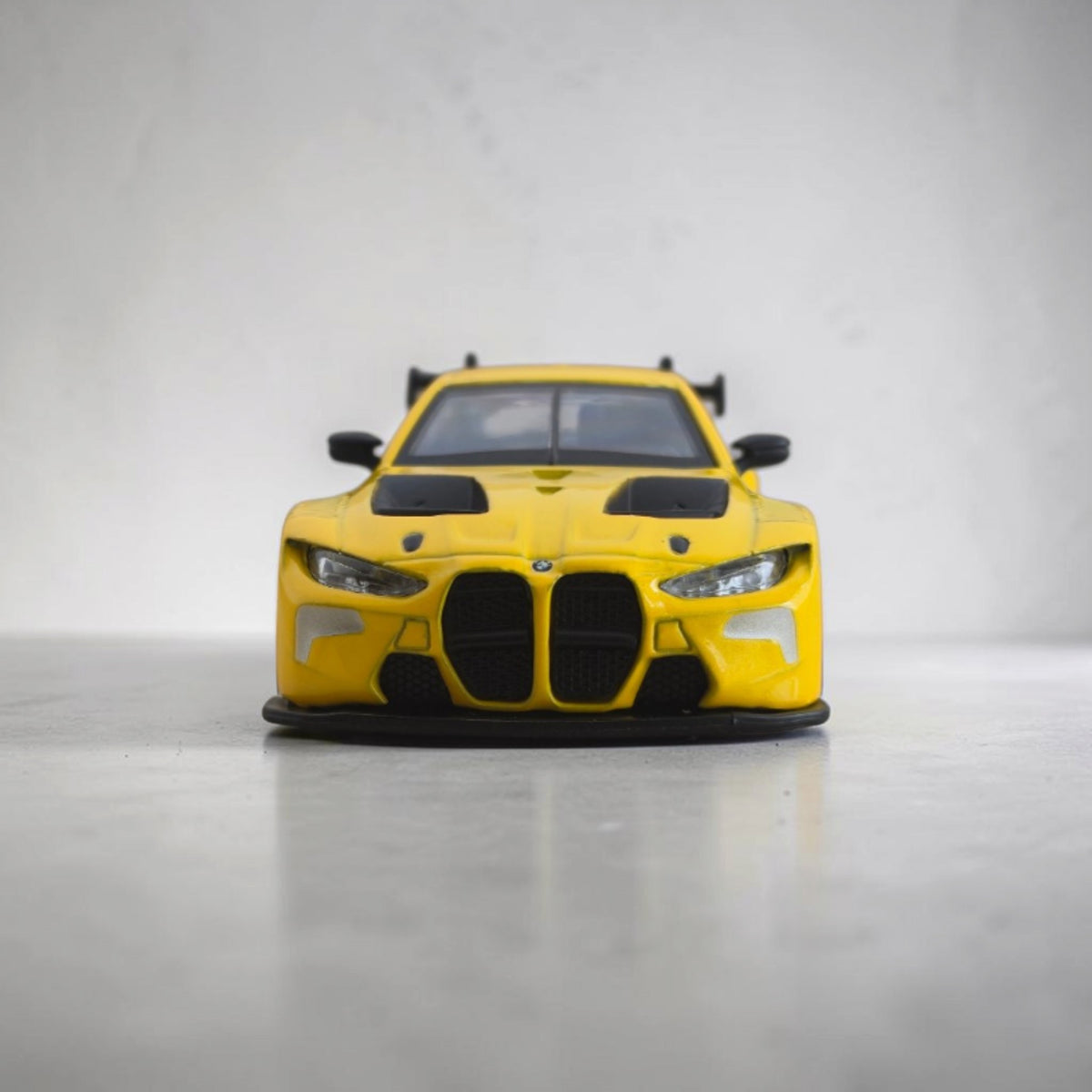 BMW M4 GT3 | Yellow