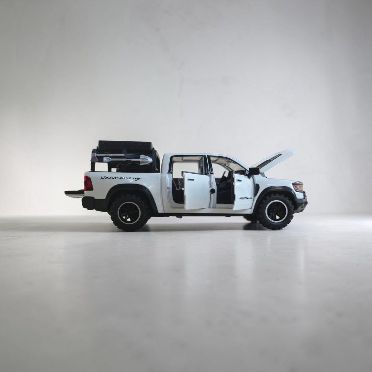 RAM TRX Mammoth 1000 | White