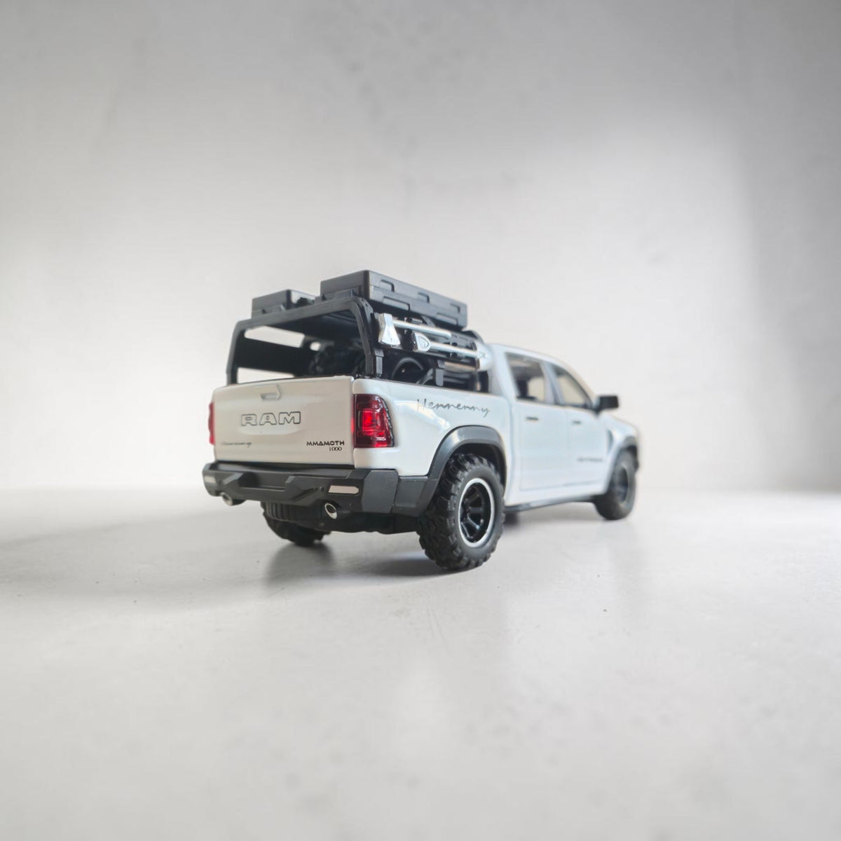 RAM TRX Mammoth 1000 | White