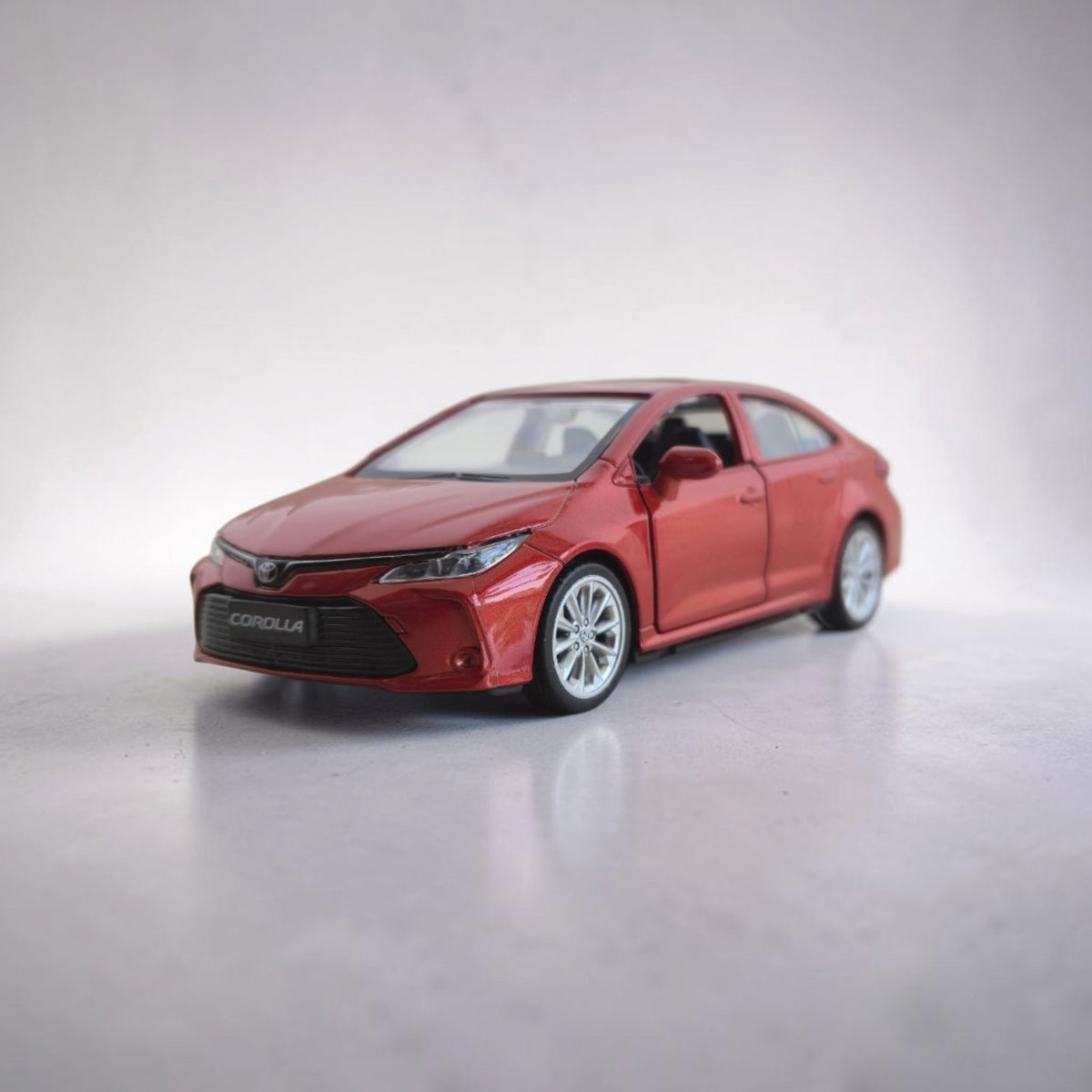 Toyota Corolla Hybrid | Red