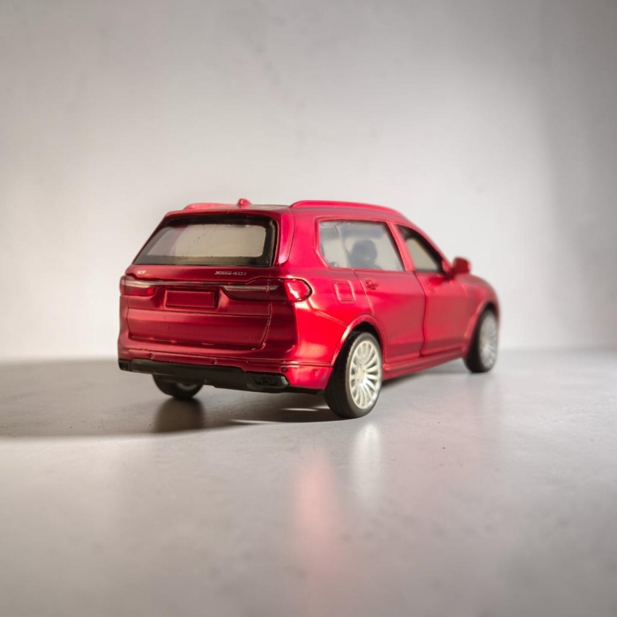 BMW X7 | Red