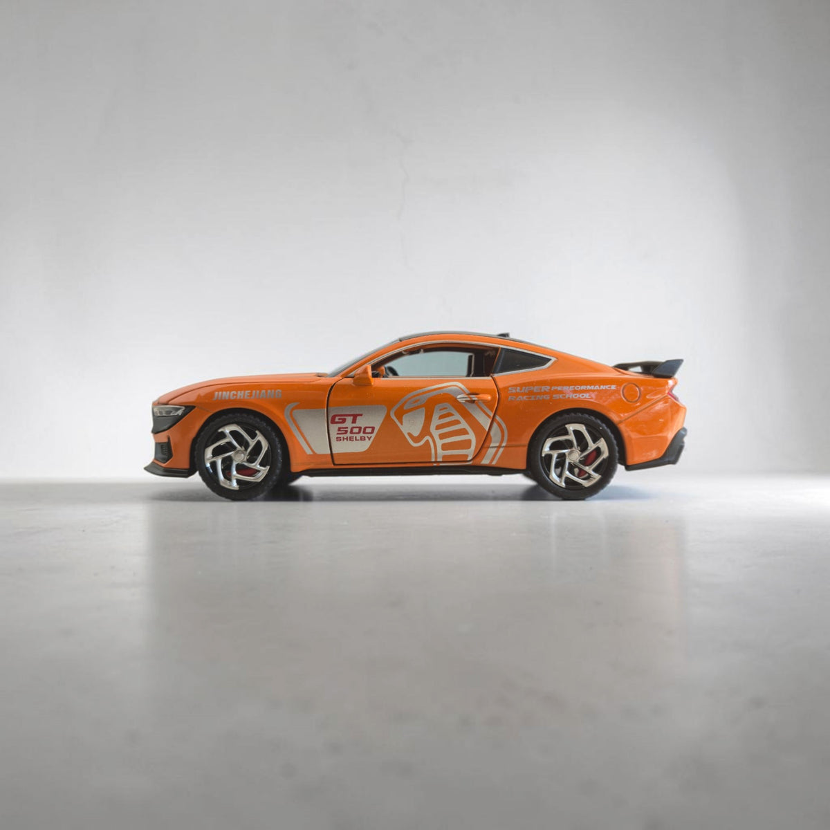 Ford Mustang Shelby GT500 | Orange